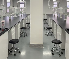 
                                大連化物所長興島園區30組辦公家具